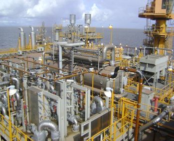 Offshore production facility with process equipment and module structures